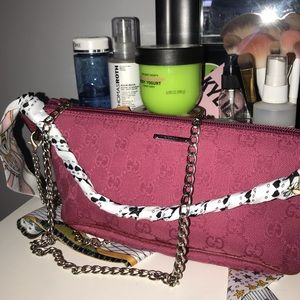 AUTHENTIC GUCCI GG HOT PINK BAGUETTE